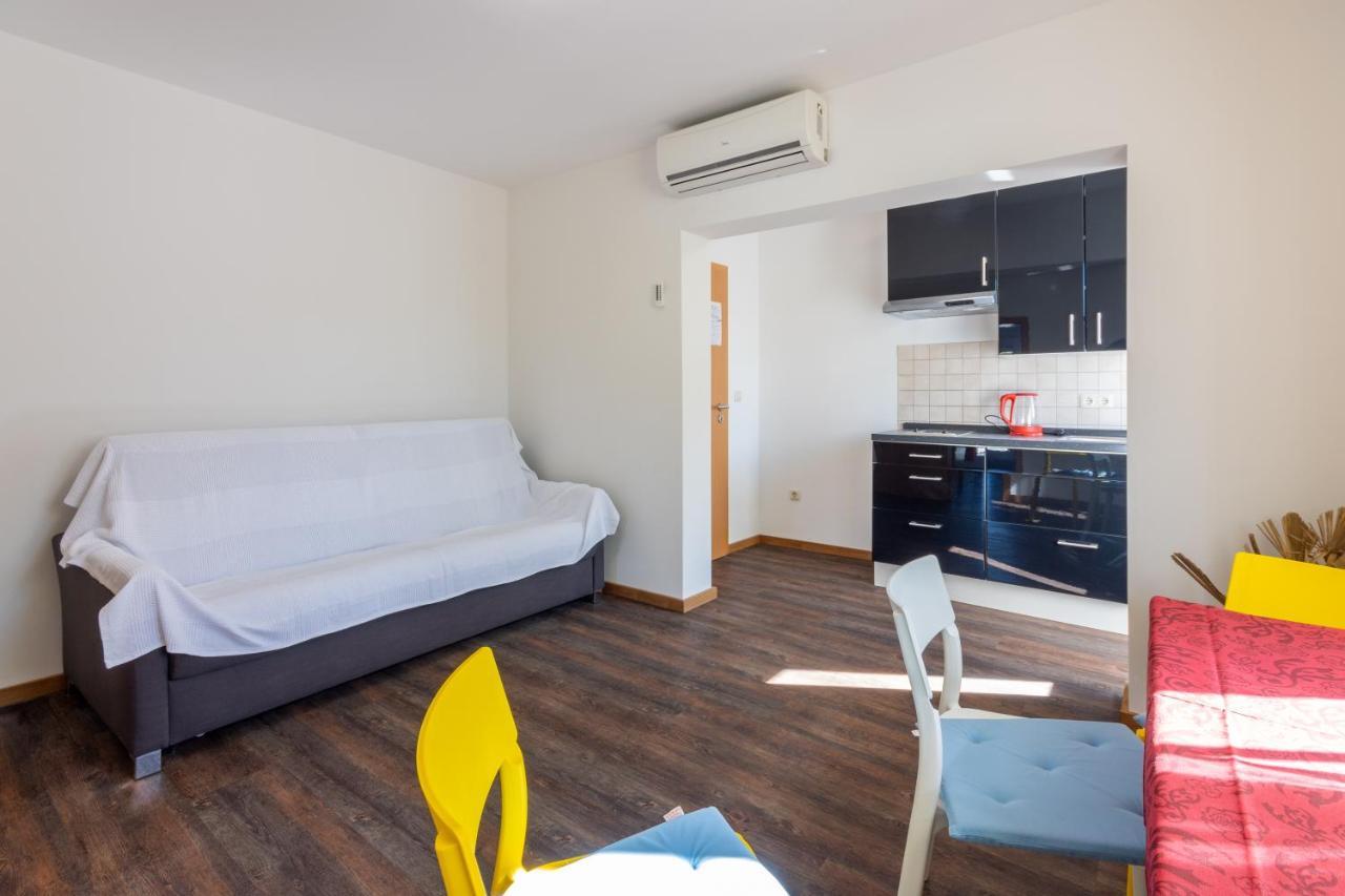 Rimac Apartment And Rooms Novi Vinodolski Eksteriør bilde
